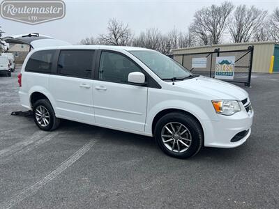 2016 Dodge Grand Caravan Handicap   - Photo 2 - Mount Joy, PA 17552