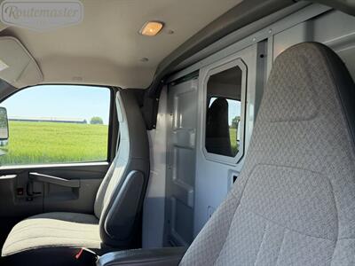 2020 GMC Savana 3500 10' KUV   - Photo 20 - Mount Joy, PA 17552