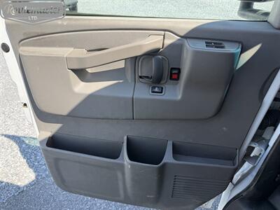 2020 GMC Savana 3500 10' KUV   - Photo 17 - Mount Joy, PA 17552
