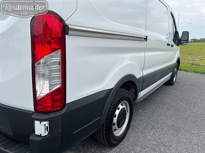 2020 Ford Transit 150 Cargo   - Photo 10 - Mount Joy, PA 17552