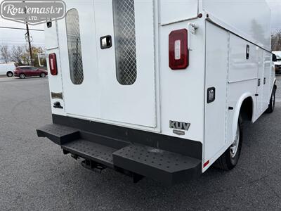 2019 Chevrolet Express 3500 10' Utility   - Photo 6 - Mount Joy, PA 17552