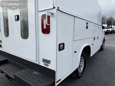2019 Chevrolet Express 3500 10' Utility   - Photo 7 - Mount Joy, PA 17552