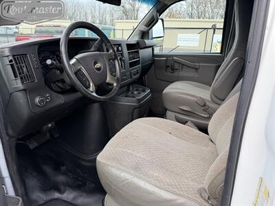 2019 Chevrolet Express 3500 10' Utility   - Photo 24 - Mount Joy, PA 17552