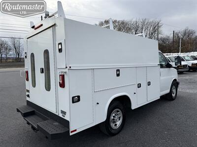 2019 Chevrolet Express 3500 10' Utility   - Photo 5 - Mount Joy, PA 17552