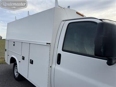 2019 Chevrolet Express 3500 10' Utility   - Photo 2 - Mount Joy, PA 17552