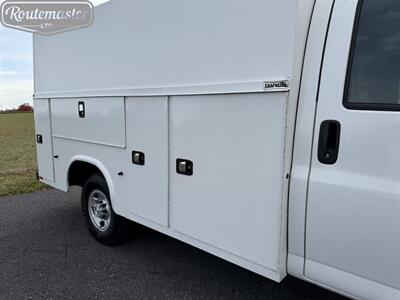 2019 Chevrolet Express 3500 10' Utility   - Photo 3 - Mount Joy, PA 17552