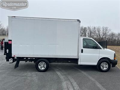 2017 Chevrolet Express 3500 12' Box   - Photo 13 - Mount Joy, PA 17552