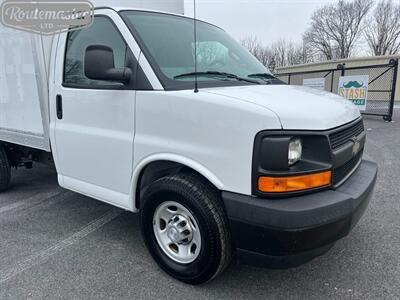 2017 Chevrolet Express 3500 12' Box   - Photo 10 - Mount Joy, PA 17552