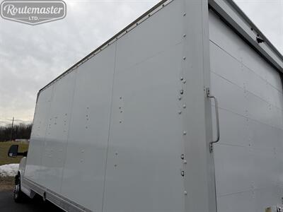 2021 Chevrolet Express 3500 16' Box - Photo 14 - Mount Joy, PA 17552