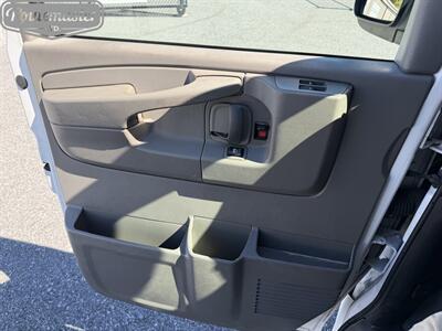 2015 Chevrolet Express 2500 Cargo   - Photo 13 - Mount Joy, PA 17552