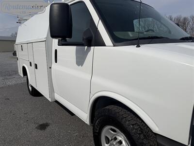 2015 Chevrolet Express 3500 10' KUV   - Photo 12 - Mount Joy, PA 17552