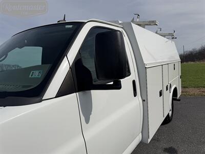 2015 Chevrolet Express 3500 10' KUV   - Photo 4 - Mount Joy, PA 17552