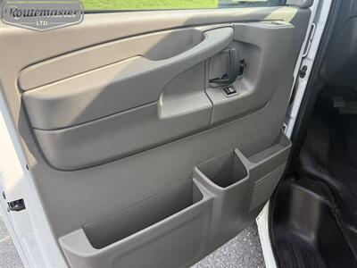 2015 Chevrolet Express 3500 10' KUV   - Photo 25 - Mount Joy, PA 17552