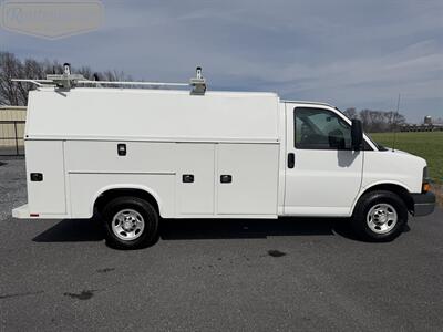 2015 Chevrolet Express 3500 10' KUV   - Photo 14 - Mount Joy, PA 17552