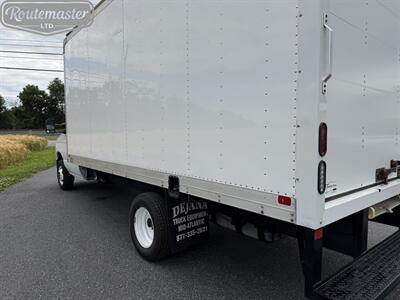 2022 Ford E-Series Van E-450 16' Box   - Photo 12 - Mount Joy, PA 17552