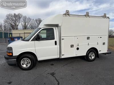 2018 Chevrolet Express 3500 10' Utility   - Photo 3 - Mount Joy, PA 17552