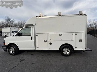 2018 Chevrolet Express 3500 10' Utility   - Photo 4 - Mount Joy, PA 17552