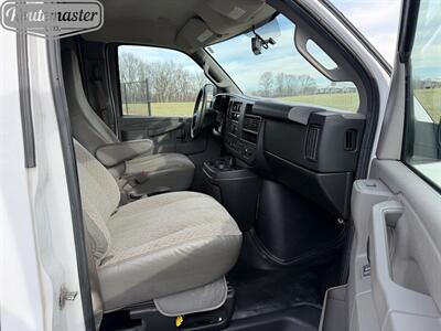 2018 Chevrolet Express 3500 10' Utility   - Photo 22 - Mount Joy, PA 17552