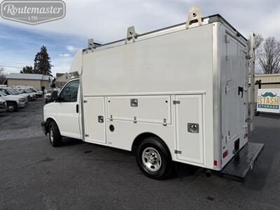 2018 Chevrolet Express 3500 10' Utility   - Photo 5 - Mount Joy, PA 17552