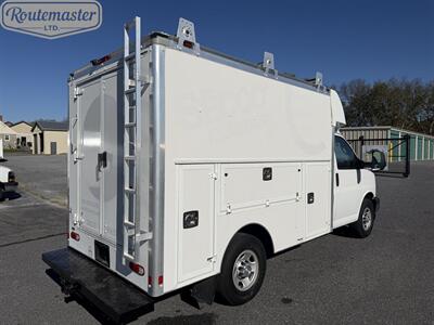2017 Chevrolet Express 3500 10' Utility   - Photo 30 - Mount Joy, PA 17552