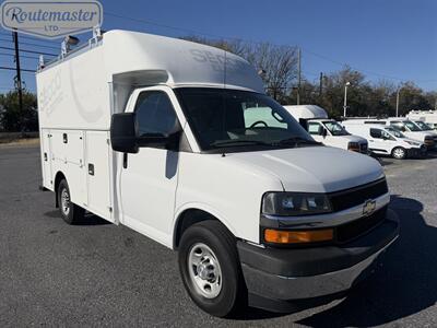 2017 Chevrolet Express 3500 10' Utility   - Photo 23 - Mount Joy, PA 17552
