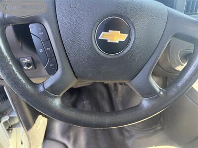 2017 Chevrolet Express 3500 10' Utility   - Photo 22 - Mount Joy, PA 17552