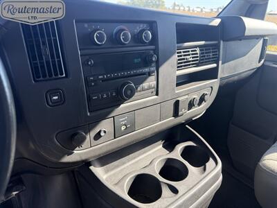 2017 Chevrolet Express 3500 10' Utility   - Photo 21 - Mount Joy, PA 17552
