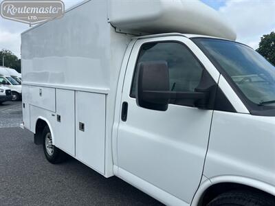 2017 Chevrolet Express 3500 12' Utility   - Photo 34 - Mount Joy, PA 17552