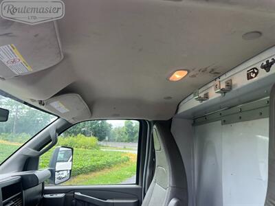 2017 Chevrolet Express 3500 12' Utility   - Photo 22 - Mount Joy, PA 17552