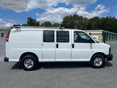 2017 GMC Savana 3500 Cargo   - Photo 6 - Mount Joy, PA 17552
