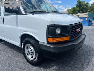 2017 GMC Savana 3500 Cargo   - Photo 2 - Mount Joy, PA 17552