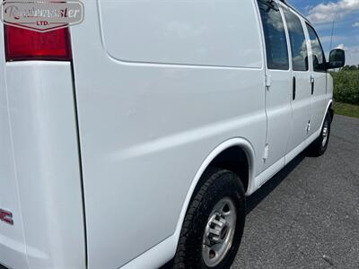 2017 GMC Savana 3500 Cargo   - Photo 10 - Mount Joy, PA 17552