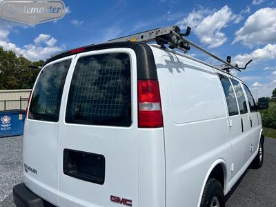 2017 GMC Savana 3500 Cargo   - Photo 9 - Mount Joy, PA 17552