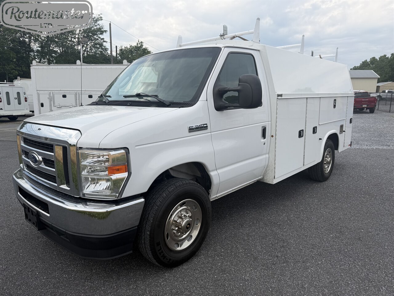 2022 Ford E-Series Van E-350 10' KUV - Photo 20 - Mount Joy, PA 17552