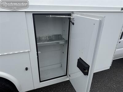 2022 Ford E-Series Van E-350 10' KUV - Photo 11 - Mount Joy, PA 17552
