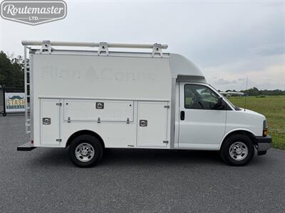 2019 Chevrolet Express 3500 10' Utility   - Photo 7 - Mount Joy, PA 17552