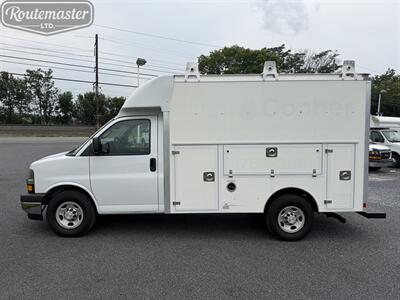 2019 Chevrolet Express 3500 10' Utility   - Photo 24 - Mount Joy, PA 17552