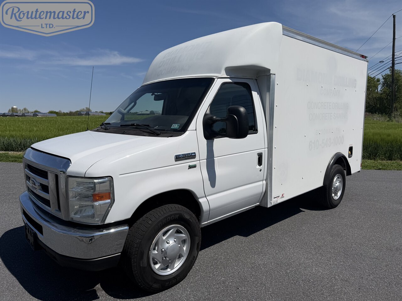 2015 Ford E-Series Van E-350 10' Box   - Photo 1 - Mount Joy, PA 17552