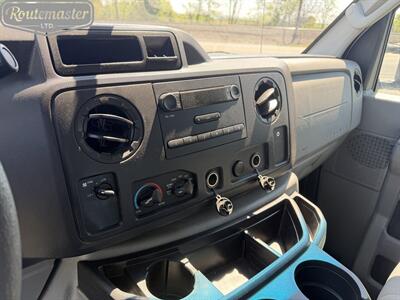 2015 Ford E-Series Van E-350 10' Box   - Photo 12 - Mount Joy, PA 17552