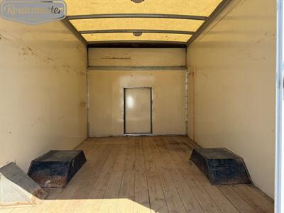 2015 Ford E-Series Van E-350 10' Box   - Photo 22 - Mount Joy, PA 17552