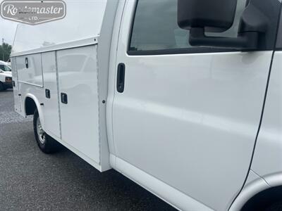2015 Chevrolet Express 3500 10' KUV   - Photo 5 - Mount Joy, PA 17552