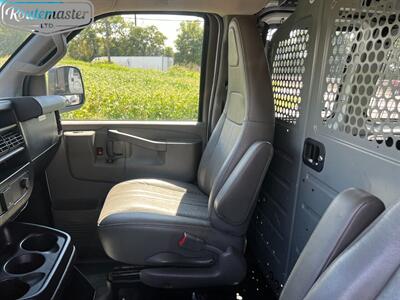 2016 GMC Savana 3500 Cargo   - Photo 16 - Mount Joy, PA 17552