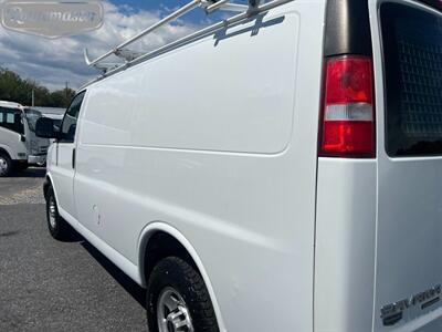 2016 GMC Savana 3500 Cargo   - Photo 2 - Mount Joy, PA 17552
