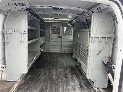 2017 GMC Savana 3500 Cargo   - Photo 11 - Mount Joy, PA 17552