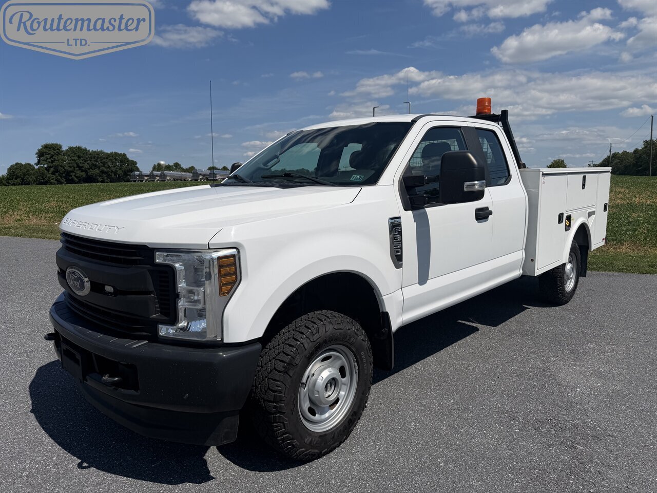 2019 Ford F-350 8' Open Utility - Photo 4 - Mount Joy, PA 17552