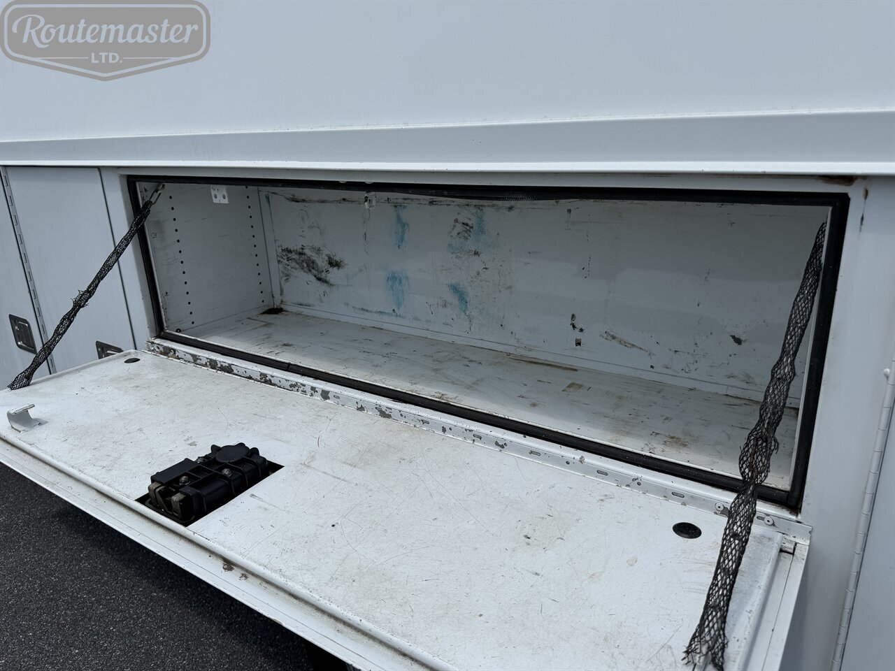 2010 GMC Savana 3500 10' KUV - Photo 11 - Mount Joy, PA 17552