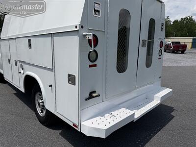 2010 GMC Savana 3500 10' KUV - Photo 8 - Mount Joy, PA 17552