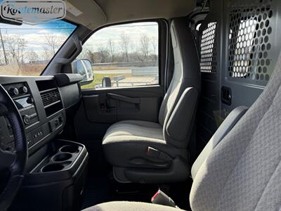 2020 Chevrolet Express 2500 Cargo   - Photo 13 - Mount Joy, PA 17552