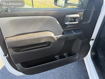 2018 Chevrolet Silverado 3500 12' Utility   - Photo 17 - Mount Joy, PA 17552
