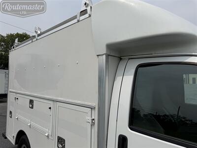 2016 Chevrolet Express 3500 10' Utility   - Photo 23 - Mount Joy, PA 17552